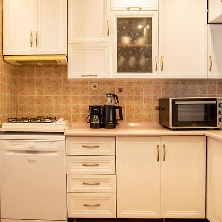 شقة Flat With Sea View Near Karsiyaka Coast إزمير المظهر الخارجي الصورة